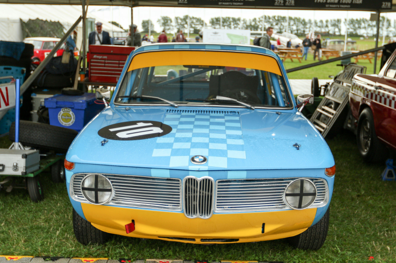 Illustration for article titled So Much Vintage Racing Magic At The Goodwood Revival Paddock
